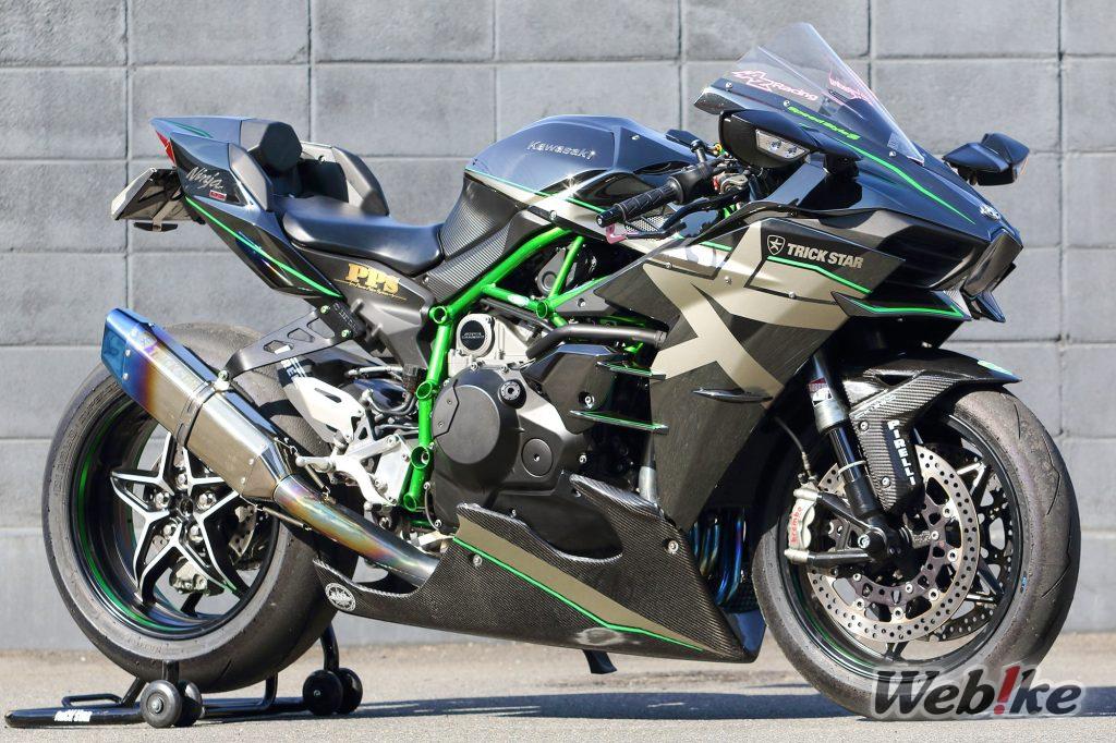 Monster-Maschine schreit auf der Rennstrecke: Ninja H2 Custom