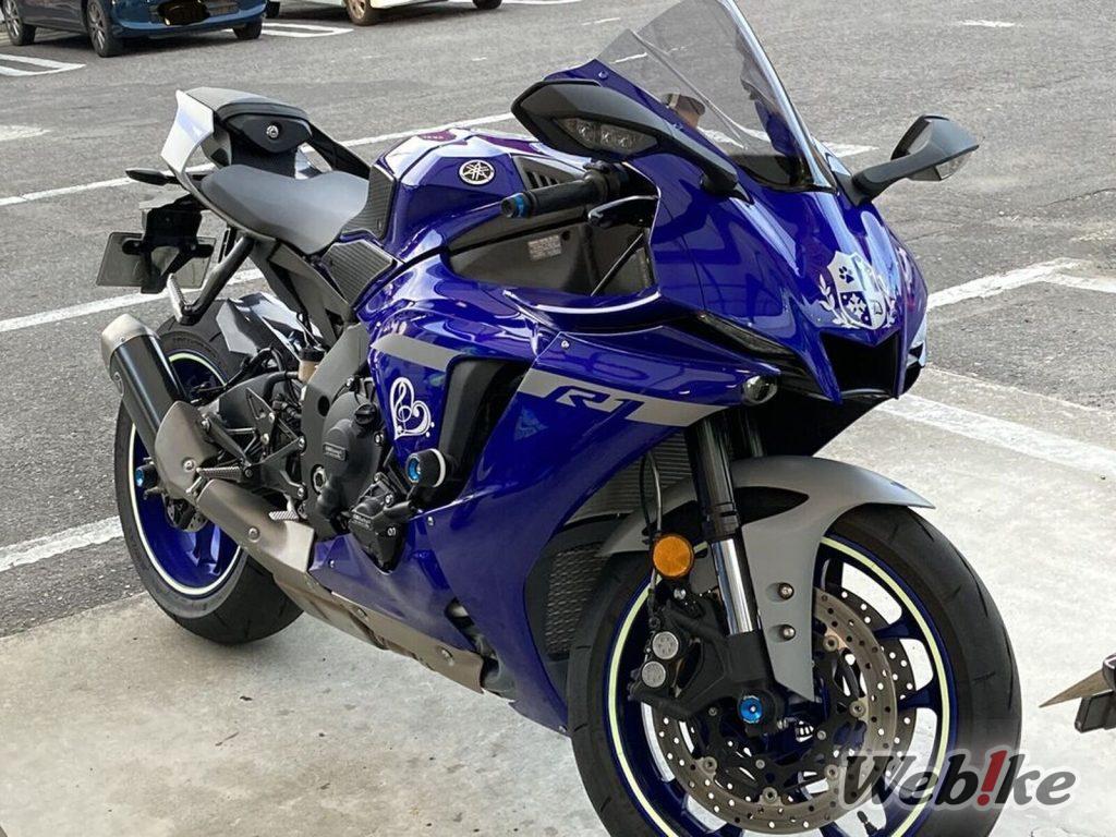 Auf der Straße an die Grenzen gehen: YAMAHA YZF-R1 Benutzerdefiniert