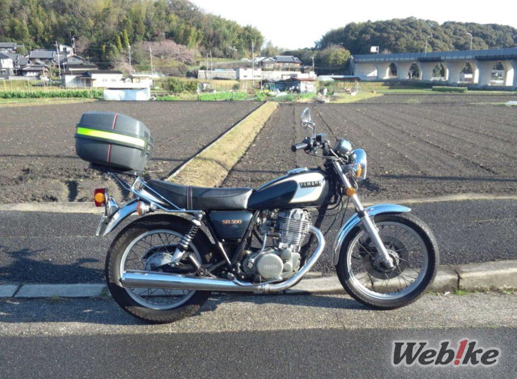 Bequemes Cruisen: YAMAHA SR500 Benutzerdefiniert