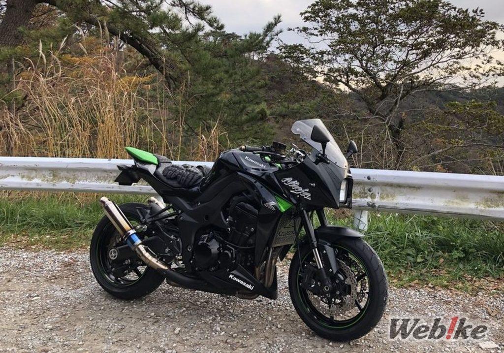 Ninja-Gesicht auf einer Z1000: KAWASAKI Z1000 Benutzerdefiniert